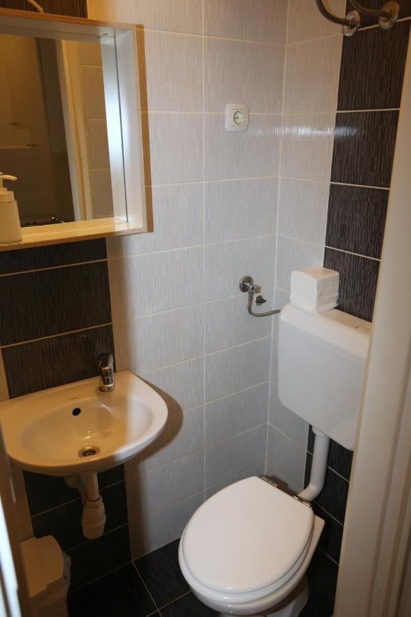 Apartments Rooms Fontane Trnje - Free Parking Ζάγκρεμπ Εξωτερικό φωτογραφία